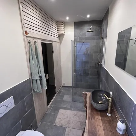Prázdninový dům Renoviertes Haus In Mit Terrasse Und Sauna By Interhome *